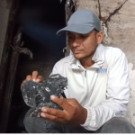कोहलपुर आन्दोलनमा पत्रकार निरज सिंह निश्चलको क्यामेरा जलेर नष्ट, ज्यान जोगाउन छतबाट हाम फाले